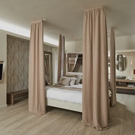 Palladium And Spa, A Member Of Mykonos Highlights 5* Platis Yialos